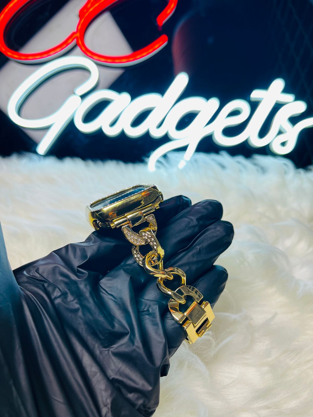 Watch 10 Glam Chain Edition